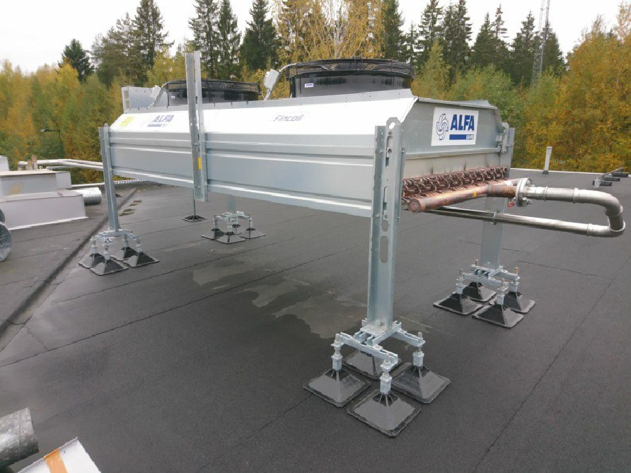 Robust flat roof support system